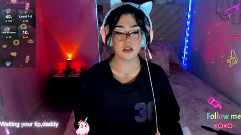 Snapshot of michellevanss22 chatting on 05/31/26, 06:53 online show from 05/31/26, 06:53