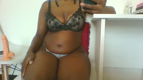 michellevice online show from 10/20/25, 07:42