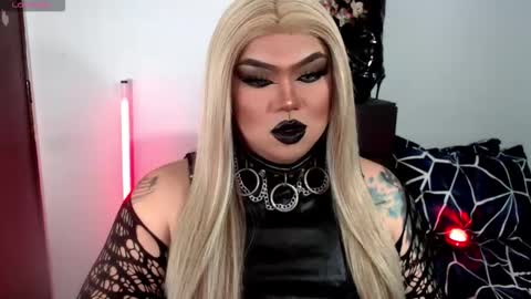 Michelle online show from 11/06/25, 06:47