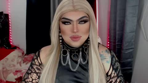 Michelle online show from 12/15/25, 01:10