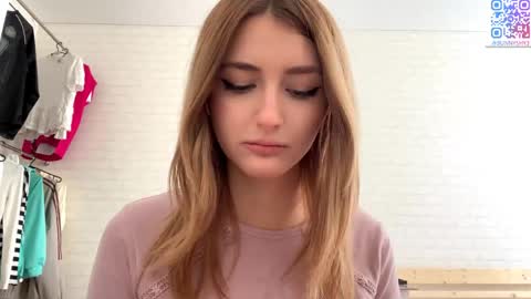 Jenny online show from 04/27/26, 08:34
