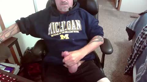 TattedInDetroit online show from 10/17/25, 05:04