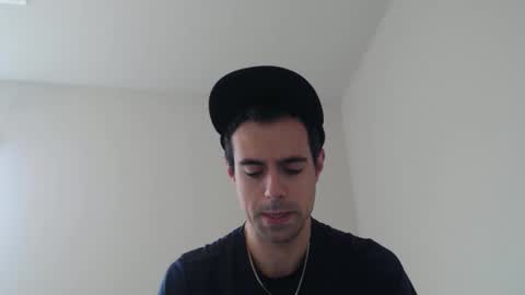 Snapshot of michmark23 chatting on 04/19/26, 04:50 michmark23 online show from 04/19/26, 04:50