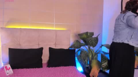 michonne_09 online show from 11/10/25, 09:14