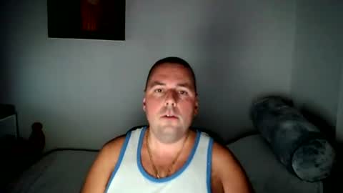 Snapshot of micic3 chatting on 07/11/26, 01:30 micic3 online show from 07/11/26, 01:30