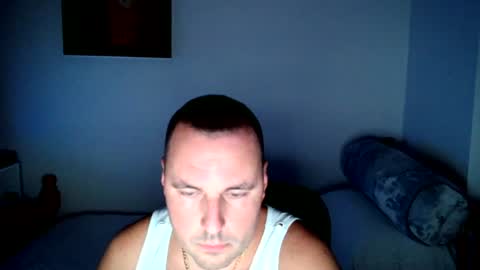 Snapshot of micic3 chatting on 07/15/26, 02:17 micic3 online show from 07/15/26, 02:17