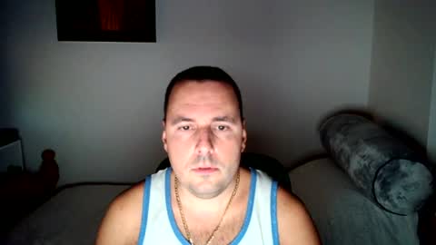 Snapshot of micic3 chatting on 07/26/26, 01:58 micic3 online show from 07/26/26, 01:58