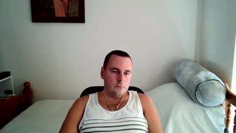 Snapshot of micic3 chatting on 07/26/26, 06:26 micic3 online show from 07/26/26, 06:26