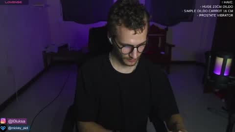 Mickey online show from 01/06/25, 01:41