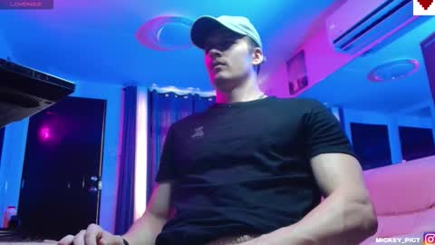 Mickey online show from 11/08/25, 01:39