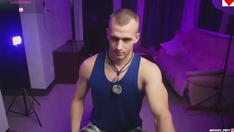 Mickey online show from 01/14/26, 01:33