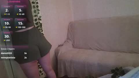 Snapshot of mickywood chatting on 03/04/26, 01:50 Micky online show from 03/04/26, 01:50