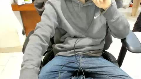 microfama00 online show from 03/18/26, 01:20