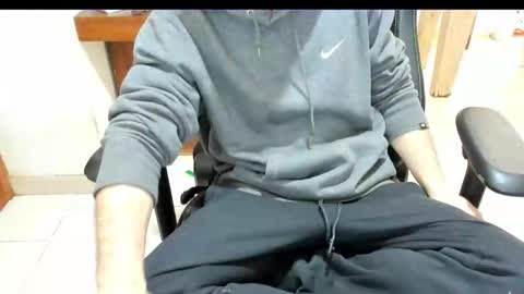 microfama00 online show from 03/22/26, 11:35