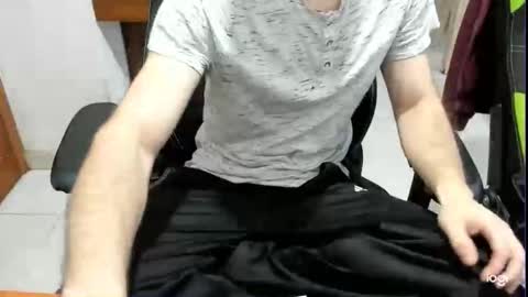 microfama00 online show from 04/05/26, 04:59