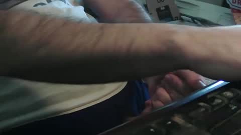 micwalrus online show from 09/19/25, 04:07