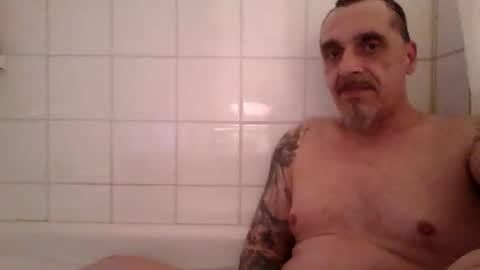 middle123456783939 online show from 02/18/26, 02:29