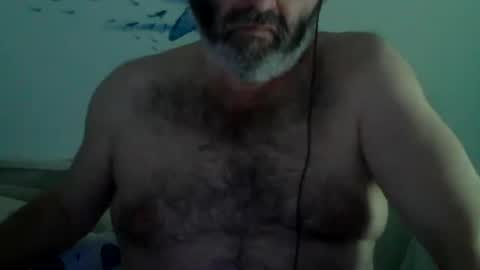 Snapshot of midhir chatting on 01/26/25, 11:28 kike online show from 01/26/25, 11:28