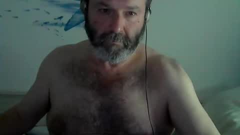 Snapshot of midhir chatting on 01/27/25, 09:55 kike online show from 01/27/25, 09:55