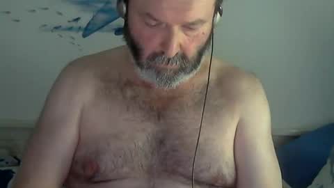 Snapshot of midhir chatting on 01/30/25, 06:21 kike online show from 01/30/25, 06:21