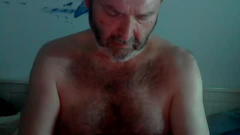 Snapshot of midhir chatting on 03/08/25, 08:25 kike online show from 03/08/25, 08:25