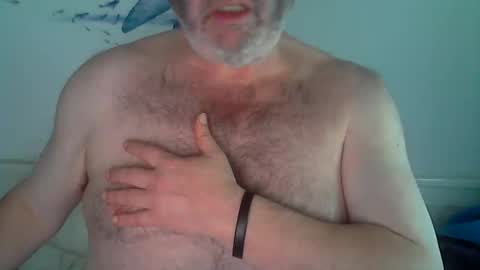 Snapshot of midhir chatting on 05/06/26, 03:06 kike online show from 05/06/26, 03:06