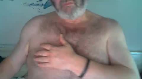 Snapshot of midhir chatting on 05/13/26, 03:42 kike online show from 05/13/26, 03:42