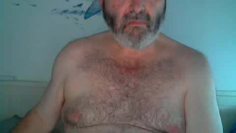 Snapshot of midhir chatting on 06/21/26, 02:30 kike online show from 06/21/26, 02:30