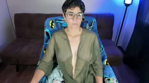 Blue online show from 04/17/26, 03:37