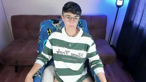 Blue online show from 06/01/26, 03:36