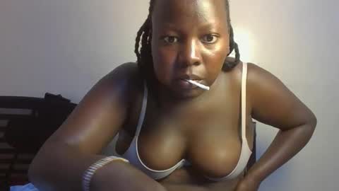 midnight_curves online show from 04/12/26, 02:00