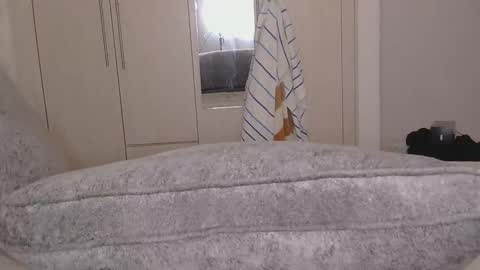 Kelly online show from 04/01/26, 01:52