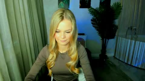 midnighteaura online show from 05/30/26, 11:40