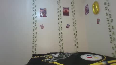 Naught Kelly online show from 04/25/26, 08:28