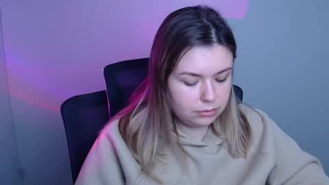 Mariana online show from 10/30/25, 12:17