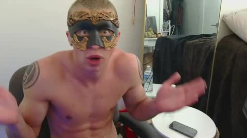 midnightmasc online show from 04/11/26, 09:52