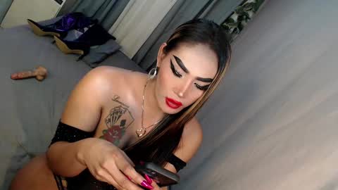 Snapshot of midnightraven27 chatting on 03/10/25, 02:17  Dont forget to follow online show from 03/10/25, 02:17