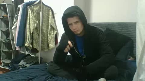 midnightsattire online show from 05/03/26, 09:21