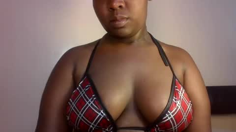 midnightt_curves online show from 06/15/26, 12:35