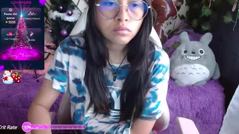 Snapshot of midoriquinn chatting on 12/12/24, 02:11 Midori 7u7 online show from 12/12/24, 02:11