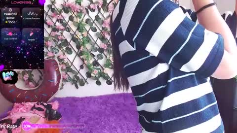 Snapshot of midoriquinn chatting on 01/25/25, 02:25 Midori 7u7 online show from 01/25/25, 02:25