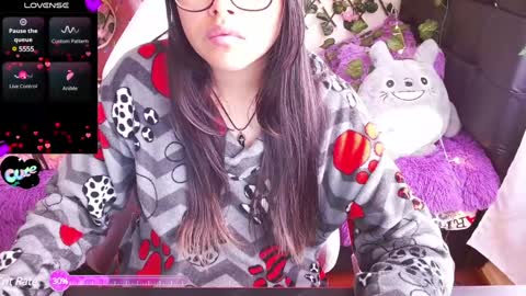 Snapshot of midoriquinn chatting on 02/03/25, 02:13 Midori 7u7 online show from 02/03/25, 02:13