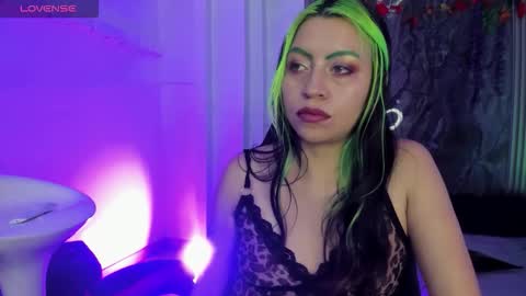 midory_ online show from 10/12/25, 01:04