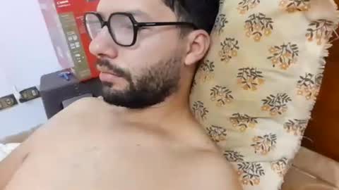 Snapshot of midoumas1 chatting on 09/15/25, 10:26 Sam online show from 09/15/25, 10:26