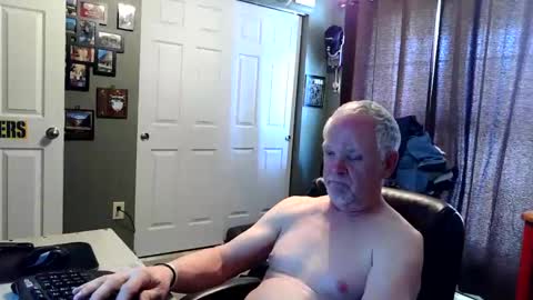 midwestdad09 online show from 03/13/26, 06:47