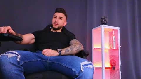 MightyAaron online show from 02/18/25, 05:42