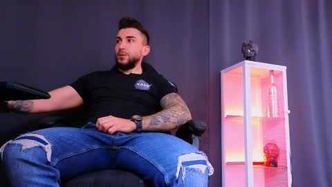 MightyAaron online show from 03/05/25, 06:23