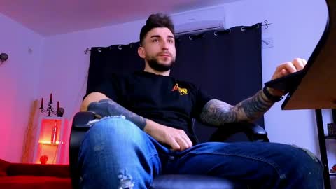 MightyAaron online show from 04/01/26, 02:34