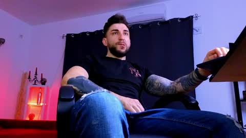 MightyAaron online show from 04/05/26, 02:31