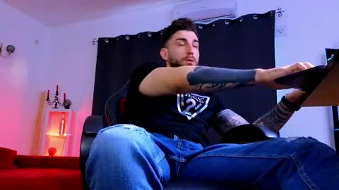 MightyAaron online show from 04/15/26, 03:57